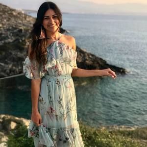 Meet your Posher, Vanessa